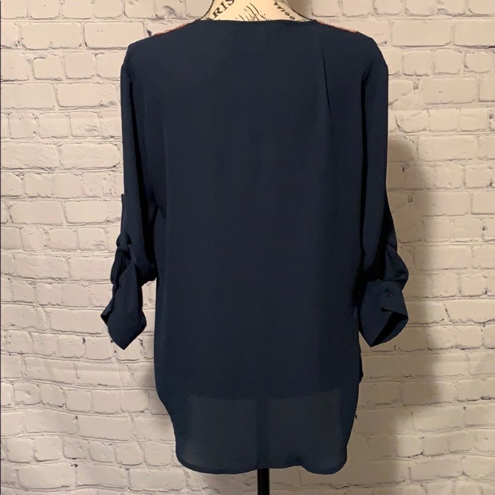 Collective Concepts blouse - size small - Picture 6 of 9